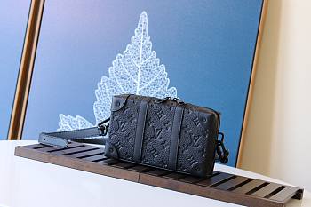 Louis Vuitton Soft Trunk Wallet M80224 Size 22.5x14x5cm