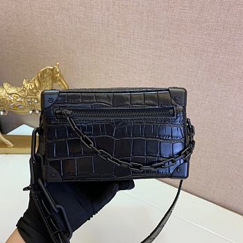 Louis Vuitton Mini Soft Trunk Crocodile Pattern Black M44480 Size 18.5x13x8cm