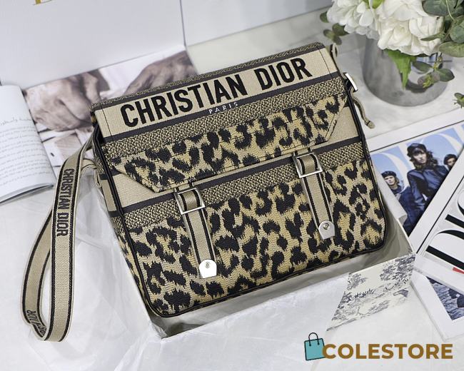 Dior Camp New Messenger Bag Leopard Print M1291 Size 27x28x11cm - 1