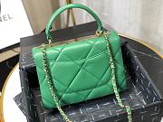 Chanel Square Layer Bag In Green 92236 Size 25cm - 5