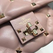 Valentino Garavani Candystud Bag In Beige RW2B0 Size: 17x13x 8cm - 4