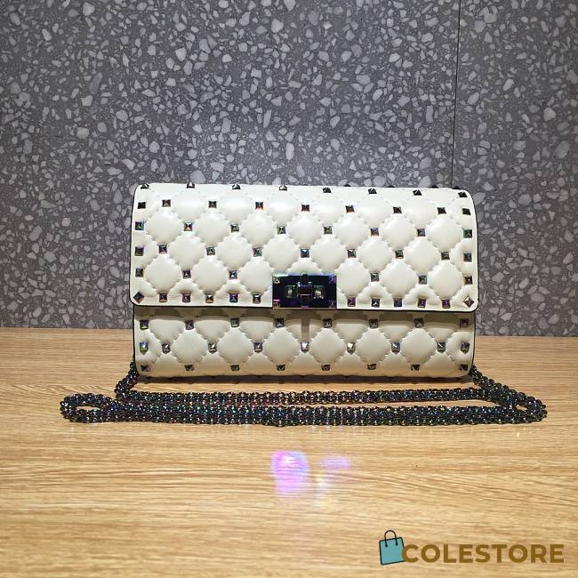 Valentino Rockstud Spike Clutch With Chain Bag In White ZW2B0 Size: 23.5 x 14.5 x 4.5cm - 1