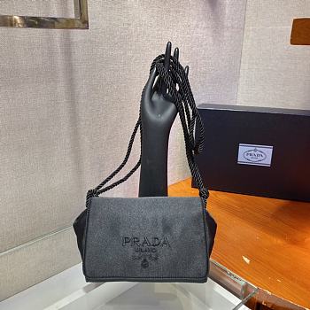 Prada Milano Vintage Shoulder Bag 1BD666 Size: 18.5x16x6cm