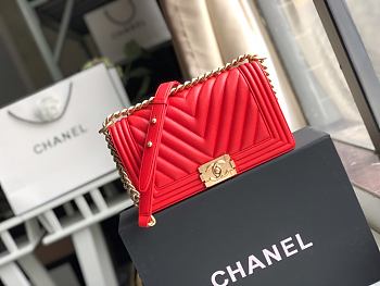 Chanel Le Boi 19 Cowhide In Red Leather 67086 Size: 25×15×7.5cm
