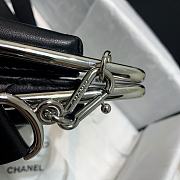 Chanel Clutch Bag Original Sheep Leather AS1732 Size 18x19.5x8.5cm - 5
