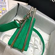 Chanel Clutch Bag Original Green Sheep Leather AS1732 Size 18x19.5x8.5cm - 4