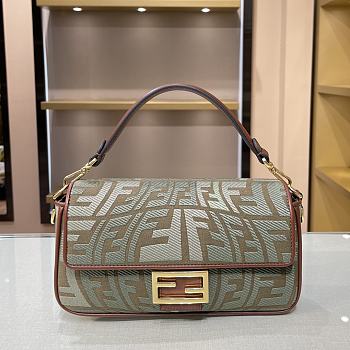 Fendi Baguatte Grey Fabric Bag 8BR60 Size: 28×6×14cm 