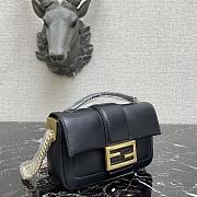 Fendi Baguatte Chain Black Leather Bag 8BS01 Size: 19x5x10cm - 5