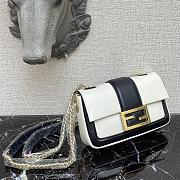Fendi Baguatte Chain Black&White Leather Bag 8BS01 Size: 19x5x10cm - 4