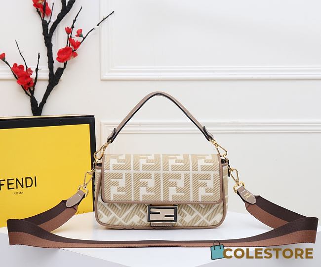 Fendi Baguette With Beige Fabric Size 26cm - 1