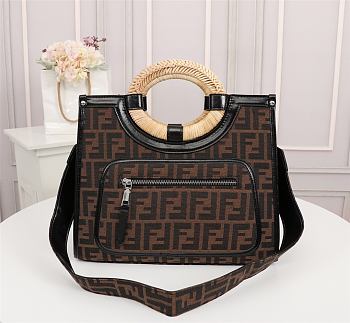 Fendi Large Runaway Shopping Tote 8BH35 Size 44cm