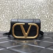 Valentino Garavani Supervee Small Shoulder Bag WW2B0 Size: 18x13x7cm - 1