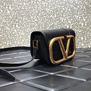 Valentino Garavani Supervee Small Shoulder Bag WW2B0 Size: 18x13x7cm - 3