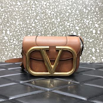 Valentino Garavani Supervee Small Shoulder Bag With Brown Calfskin Leather WW2B0 Size: 18x13x7cm