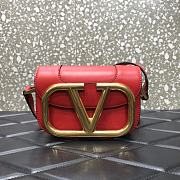 Valentino Garavani Supervee Small Shoulder Bag With Red Calfskin WW2B0 Size: 18x13x7cm - 1
