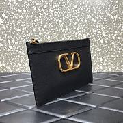 Valentino Garavani Vlogo Clutch Bag In Black Hammered Leather Size: 25x16cm - 2