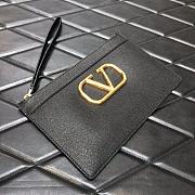 Valentino Garavani Vlogo Clutch Bag In Black Hammered Leather Size: 25x16cm - 3