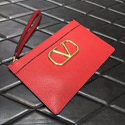 Valentino Garavani Vlogo Clutch Bag In Red Hammered Leather Size: 25x16cm - 4