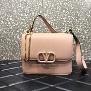 Valentino Garavani Small VSling Shoulder Bag In Pink UW2B0 Size: 22x11x17cm - 1