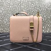 Valentino Garavani Small VSling Shoulder Bag In Pink UW2B0 Size: 22x11x17cm - 2