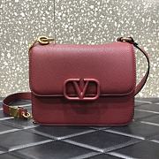 Valentino Garavani Small VSling Shoulder Bag In Wine UW2B0 Size: 22x11x17cm - 1