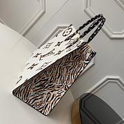 Louis Vuitton Onthego 2Sides With White&Brown M44675 Size 41x31x19cm - 6
