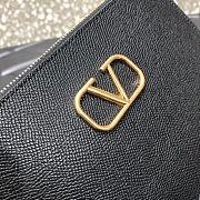 Valentino Garavani VLogo Wallet In Black Size 19x13x3cm - 3