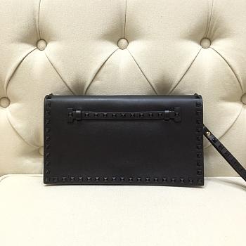 Valentino Garavani Rockstub Clutch WP026 28cm