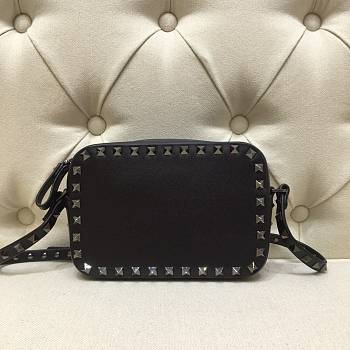 plain black valentino bag