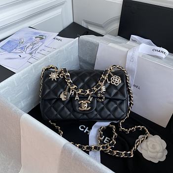 Chanel Classic Dinamond Flap Bag In Black AS2326 Size: 20x12x6cm.