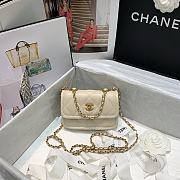 Chanel Retro Flap Button Bag In White 81016 Size 13.5x9x4cm - 1