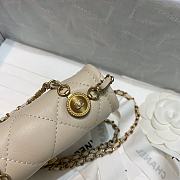 Chanel Retro Flap Button Bag In White 81016 Size 13.5x9x4cm - 6