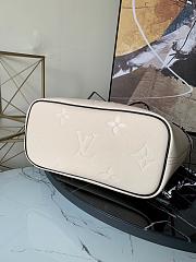Louis Vuitton Wild At Heart Neverfull MM M58525 Size 31cm - 3