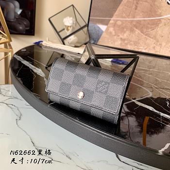 Louis Vuitton Multicles 6 Key Holder Damier In Black M62630 Size 10x7cm