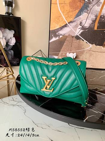 Louis Vuitton New Wave Chain Bag In Green M58552 Size 24x14x9cm