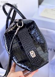 Givenchy Antigona Soft Tote Bag In Crocodile Black BB50F Size 30x8x25cm - 6