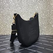 Valentino Garavani Identity Leather Hobo Size 30x9x27cm - 5