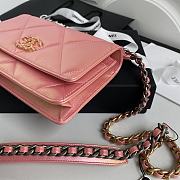 Chanel 19 Wallet On Chain Shinny Lambskin AP0957 Size 19cm - 6