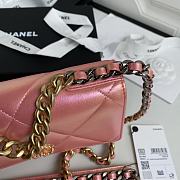 Chanel 19 Wallet On Chain Shinny Lambskin AP0957 Size 19cm - 5