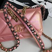 Chanel 19 Wallet On Chain Shinny Lambskin AP0957 Size 19cm - 3