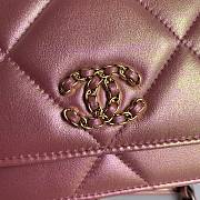 Chanel 19 Wallet On Chain Shinny Lambskin AP0957 Size 19cm - 2