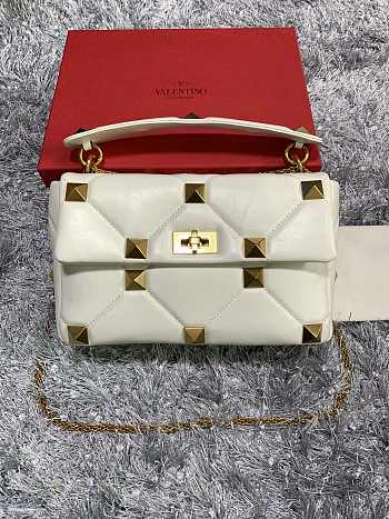 Valentino Garavani Roman Stud Shoulder Bag WB0I6 Size 30x20x12cm