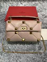 Valentino Garavani Roman Stud In Beige Shoulder Bag WB0I6 Size 30x20x12cm - 1