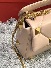 Valentino Garavani Roman Stud In Beige Shoulder Bag WB0I6 Size 30x20x12cm - 4