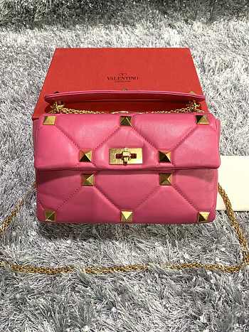 Valentino Garavani Roman Stud In Rose Shoulder Bag WB0I6 Size 30x20x12cm
