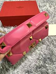 Valentino Garavani Roman Stud In Rose Shoulder Bag WB0I6 Size 30x20x12cm - 6