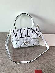 Valentino Garavani VLTN Candystud Bag In White Quilted Leather Bag SW2B0 Size 23x11x7cm - 6