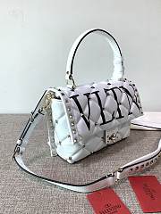 Valentino Garavani VLTN Candystud Bag In White Quilted Leather Bag SW2B0 Size 23x11x7cm - 3