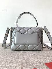 Valentino Garavani Candystud Bag In Grey Quilted Leather Bag SW2B0 Size 23x11x7cm - 3