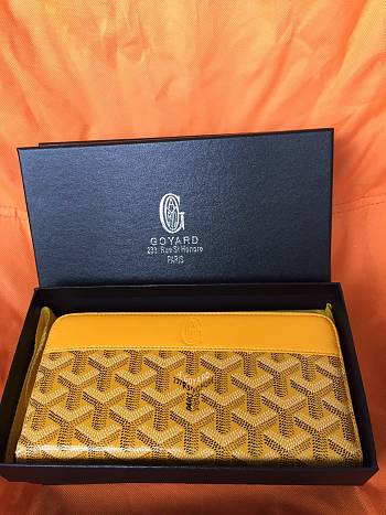 Goyard Petite Maroquinerie GM Wallet In Yellow Size 20x2.3x11cm